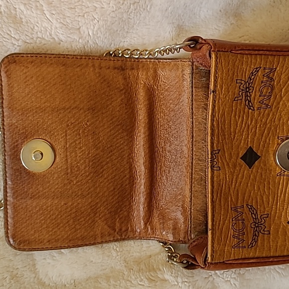 MCM vintage leather mini purse on chain - Picture 4 of 11